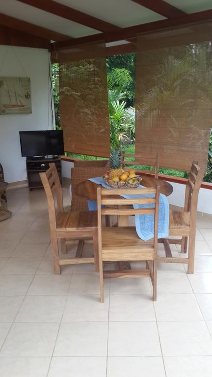 Los Delfines Lodge Puerto Viejo de Talamanca الغرفة الصورة